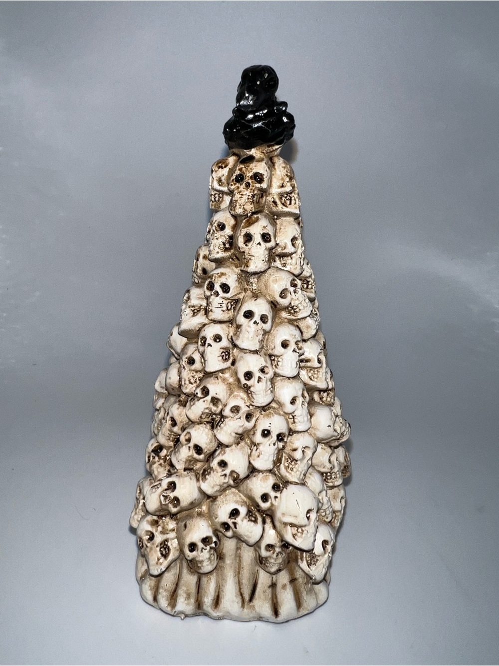 Decorative skull tree